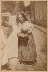 Hysterická epilepsie, po záchvatu, deska XXXIX z „Iconographie Photographique de La Salpetriere“ od Bourneville et P. Regnard, Paříž, 1876 (tisk alba)