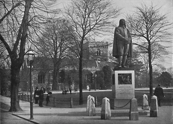 Bedford: Kostel sv. Petra a socha Bunyan, c1896