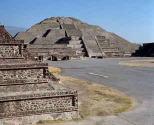 Pyramida měsíce