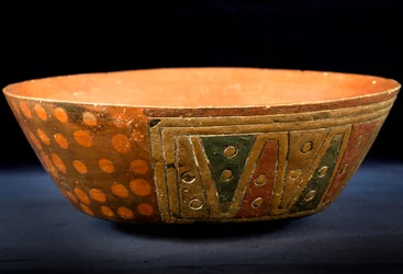 Šálek / kultura Paracas (terakota)