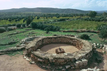 Italia, Sardinian alue, Alghero, Sassarin maakunta, Nuragic-kompleksi Palmavera, kokousmajan rauniot