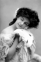 Ethel Oliver, herečka, 1900.