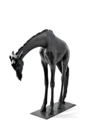 Velká žirafa se sklopenou hlavou, model 1909-10, odlita před rokem 1913 (bronz) (viz také 3084917-43)