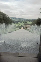 Chatsworth House z vrcholu Cascade, Derbyshire, c1980