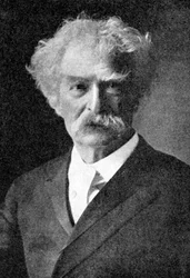 Mark Twain, největší ze všech amerických humoristů, 1923.