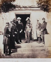 Skupina na velitelství, z alba 52 fotografií souvisejících s krymskou válkou, 1855