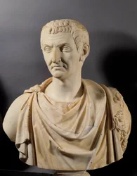 Busta císaře Nervy (Marcus Cocceius Nerva) (26-98 n. l.), Paříž, muzeum Louvre