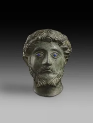 Hlava Marca Aurelia, 161-180 našeho letopočtu (bronz)