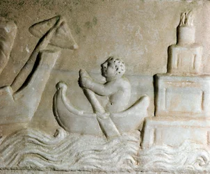Římské umění: „“ námořník, který vede loď v přístavu Ostia (Ostia), je vidět maják města““ Detail reliéfu z 1. století našeho letopočtu. Ostia, Museo Ostiense