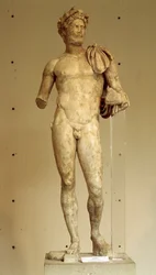 Socha císaře Hadriána - Archeologické muzeum ve Vaison-la-Romaine, 2. století