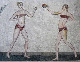 Mladé ženy v bikinách, Villa Romana del Casale, Sicílie, 315-350 AD (mozaika)