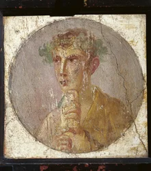 Portrét mladého muže držícího papyrusový svitek z Itálie, Kampánie, Pompeje, malba na sádře, 55-79 n.l.