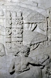 Římské umění: “”římské tábořiště”” Forma z roku 1862 reprodukující basreliéfy Trajanova sloupu (sloup Trajane) (Colonna Traiana) v Římě postaveného za vlády císaře Traiana (53-117). Trajanův sloup připomíná vítězná tažení