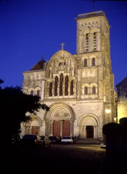 Katedrála Vezelay (Yonne 89).