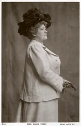 Ellen Terry, britská herečka, c1900.