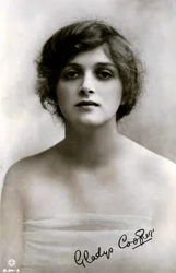 Gladys Cooper 1888-1971, anglická herečka, začátek 20. století.
