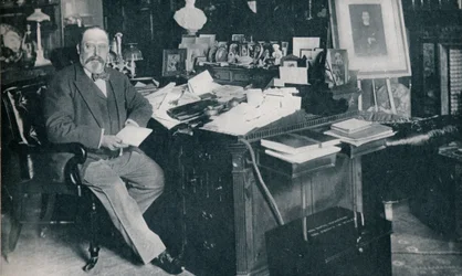 Král Edward VII ve své studii v Marlborough House, Londýn, c1904 1911