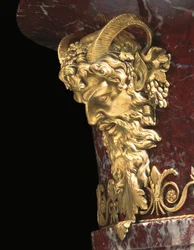 Detail z jedné z páru váz, kolem roku 1790