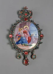 Panagia s miniaturou Madony s dítětem (malovaný smalt a reliéfní stříbro osazené šperky)