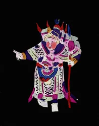 Mužská postava z Pekingské opery. Malovaný papírový výřez neboli "Jian Zhi", čínské lidové umění, Peking.
