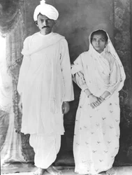 Kasturba (1869-1944) a Mahátma Gándhí (1869-1948)