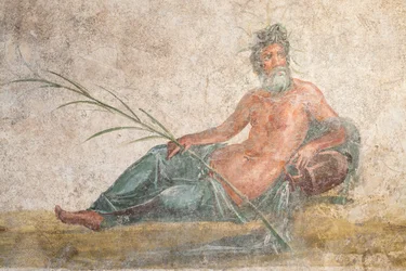Řeka Sarno, Pompeje, dům Vestálních panen