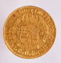 Zlatá mince (8 ECU) ze Španělska: vláda Filipa (Filippo nebo Philippe) V (1700-1746). 1739 Prům. 3,6 cm Neapol, museo archeologico
