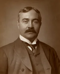 Herbert Standing , britský herec, 1883