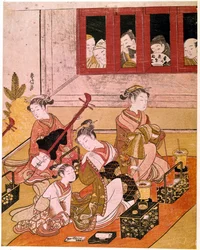 Kurtizány hrající hudbu, vystavené pohledům voyeurů. Japonský tisk od Suzukiho Harunobua (1725-1770). Kolem roku 1769. Rozměry: 0,27 x 0,21 m. Paříž, Guimetovo muzeum, Národní muzeum asijského umění