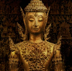 Stojící Buddha v abhaja mudře, rattanakosinský styl, polovina 19. století