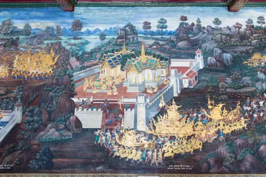 Nástěnná malba zobrazující scény z Rámájany ve Wat Phra Kaeo, královský velký palác, Bangkok, Thajsko