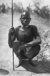 Chlapec s rohy, Abercorn do Tukuyu, Tanganika, 1925 1927