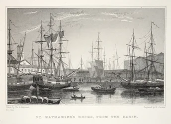 St Katherine Docks, od Basin, Tower, od London and it