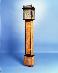 The Boxwood Tompion Night Clock, cca 1678-80 (zimostráz a eben)