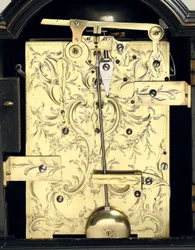 Detail úderných stolních hodin George III, cca 1770 (dřevo, sklo a kov) (viz také 491921)