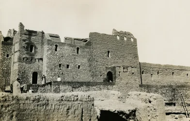 Klášter svatého Simeona po obnově, Asuán, Egypt, fotografie Ugo Monneret de Villard