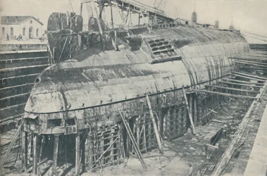 Skvělý počin částečně splněn. Leonardo da Vinci odpočívá v suchém doku, 1936