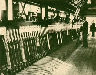 A Manual Box na Great Western Main Line, Reading, 1930.