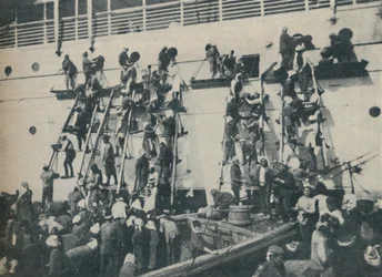 Nová metoda zauhlování v přístavu v Jokohamě, 1936