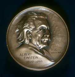 Albert Einstein 1879-1955, matematický fyzik, c1979