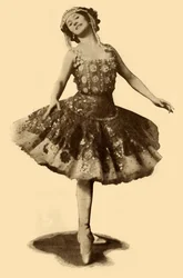 Anna Pavlová, c1910.