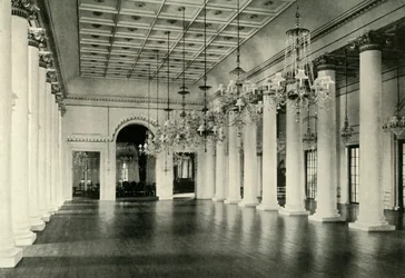 Míčovna, vládní dům, 1925.