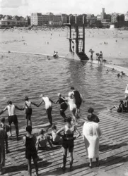 Koupaliště, Dinard, Bretaň, Francie, 20. století
