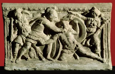 Bitevní scéna z pohřební urny, Etruscan (kámen)
