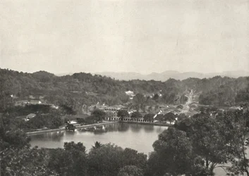 Pohled na jezero Kandy z Greory Road na NNW, 1926