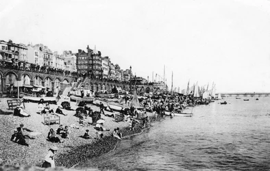 Brighton beach, východní Sussex, 1900-1920