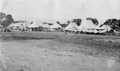 Britský vojenský tábor, Dehra Dun, Indie, 1917