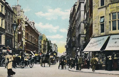 Levné. St. Pauls End. Londýn, 1906.