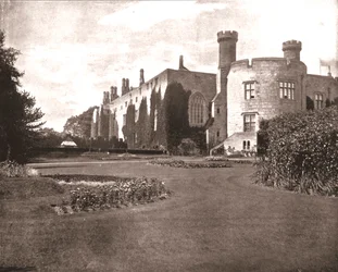 Hrad Chirk, Chirk, Wrexham, Wales, 1894.