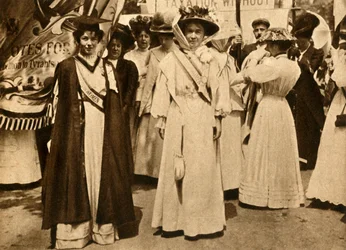 Christabel Pankhurst a Emmeline Pethick-Lawrence, Hyde Park, Londýn, 21. června 1908, 1933.